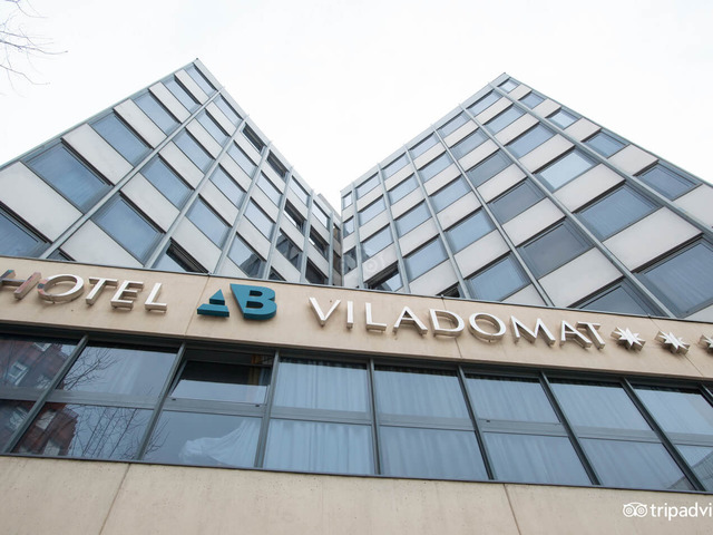  Viladomat *** 3
