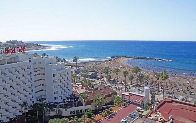 Hotel Troya 4* на плажа в Плая де лас Америкас - качество на добра цена