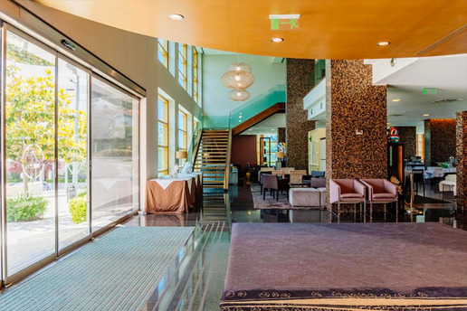 Axis Porto Business & Spa Hotel 4*