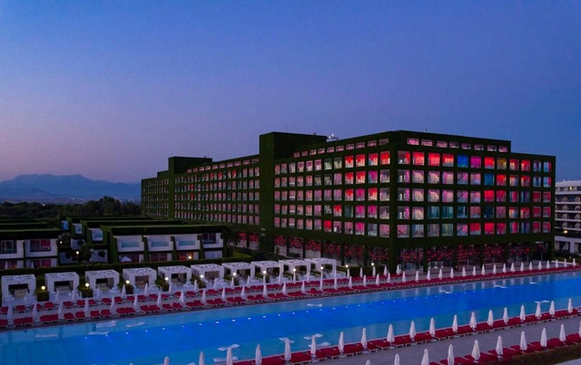 Adam & Eve Hotel 5 * 5