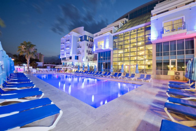 SEALIFE FAMILY RESORT HOTEL 5�