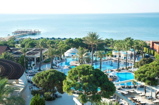 LIMAK ATLANTIS DE LUXE HOTEL & RESORT 5�