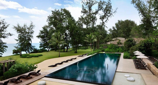 Renaissance Phuket Resort & Spa 5 *  5