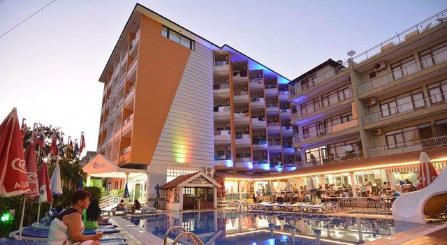 Arsi Hotel 4* 4