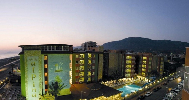 Xeno Hotels Alpina 4 * 4