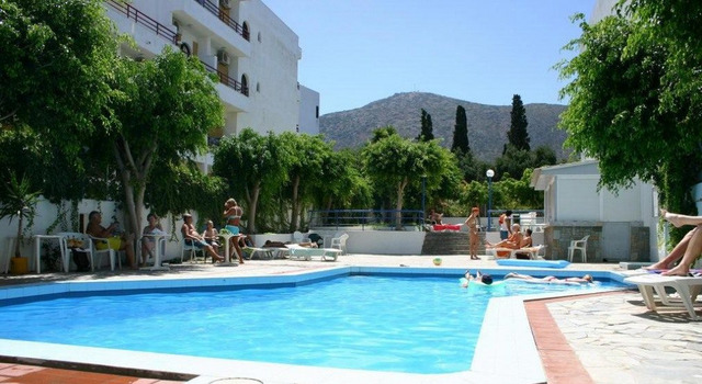 Iro Hotel 2 * 2