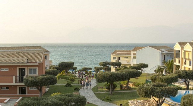 Mareblue Beach Resort 4 *  4