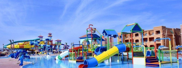 Charmillion Club Aqua Park 4 *  4