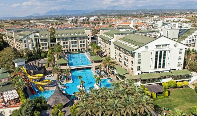 Alva Donna Beach Resort Comfort 5 * хотел 5•