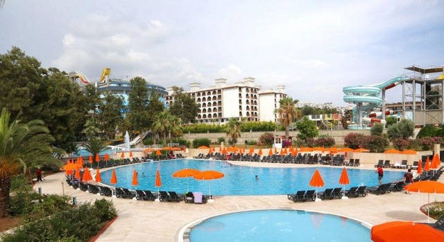 Bayar Garden Beach 4 *  4