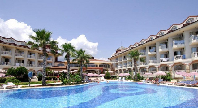 Larissa Sultan's Beach Hotel 4 * 4