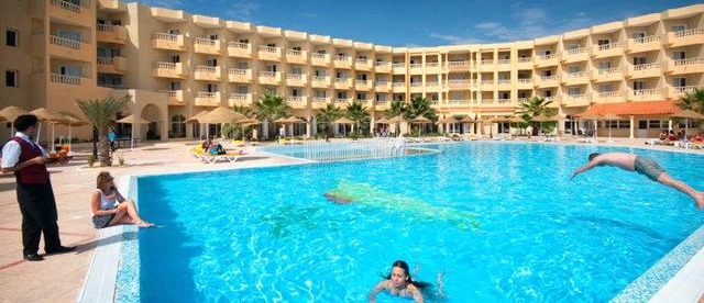 Houda Yasmine 4 *  4