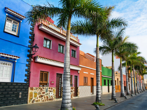 Още през 19 век Пуерто де ла Круз привлича туристи. По улиците на стария град ще се върнете над 200 години назад.