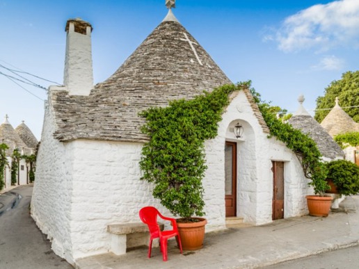 Необикновеното очарование на региона се дължи на неустоимата комбинация от пясъчни плажове, скални красоти и културно-исторически съкровища. Необикновеното очарование на региона се дължи на неустоимата комбинация от пясъчни плажове, скални красоти и културно-исторически съкровища.